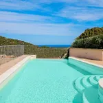 Privata Con Piscina In Pantogia