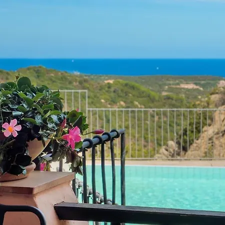 Privata Con Piscina In Pantogia Villa