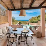 Privata Con Piscina In Pantogia Порто-Черво