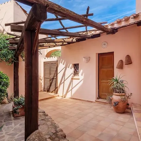 Privata Con Piscina In Pantogia * Порто-Черво