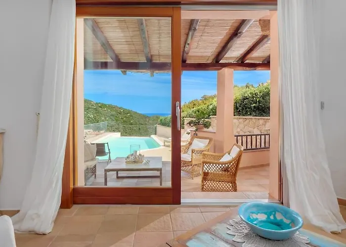 Privata Con Piscina In Pantogia